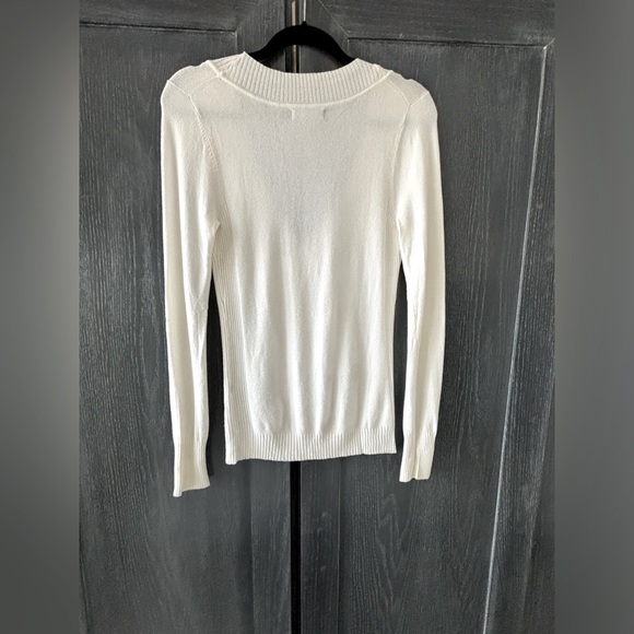 Express Ivory Winter White Deep V neck Fitted Sweater, Ivory size S - Picture 6 of 7